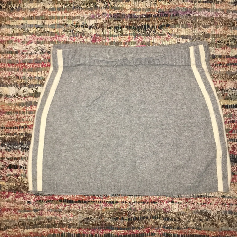 Cashmere Juicy Couture Skirt - Grey with white